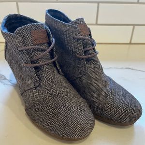 TOMS Wedge Booties - Herringbone